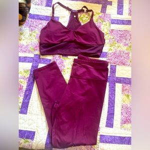 Fabletics 7/8 legging and sports top set